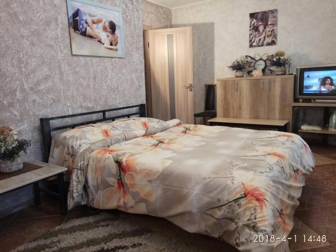 Apartment On Sobornaya 58 Khmel'nyts'kyy Ngoại thất bức ảnh